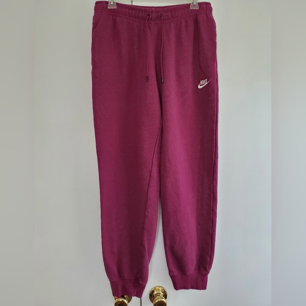 Nike Sweatpants